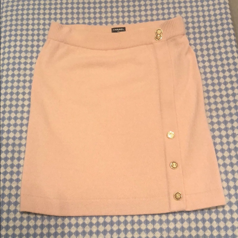 Chanel pale pink cashmere knit skirt